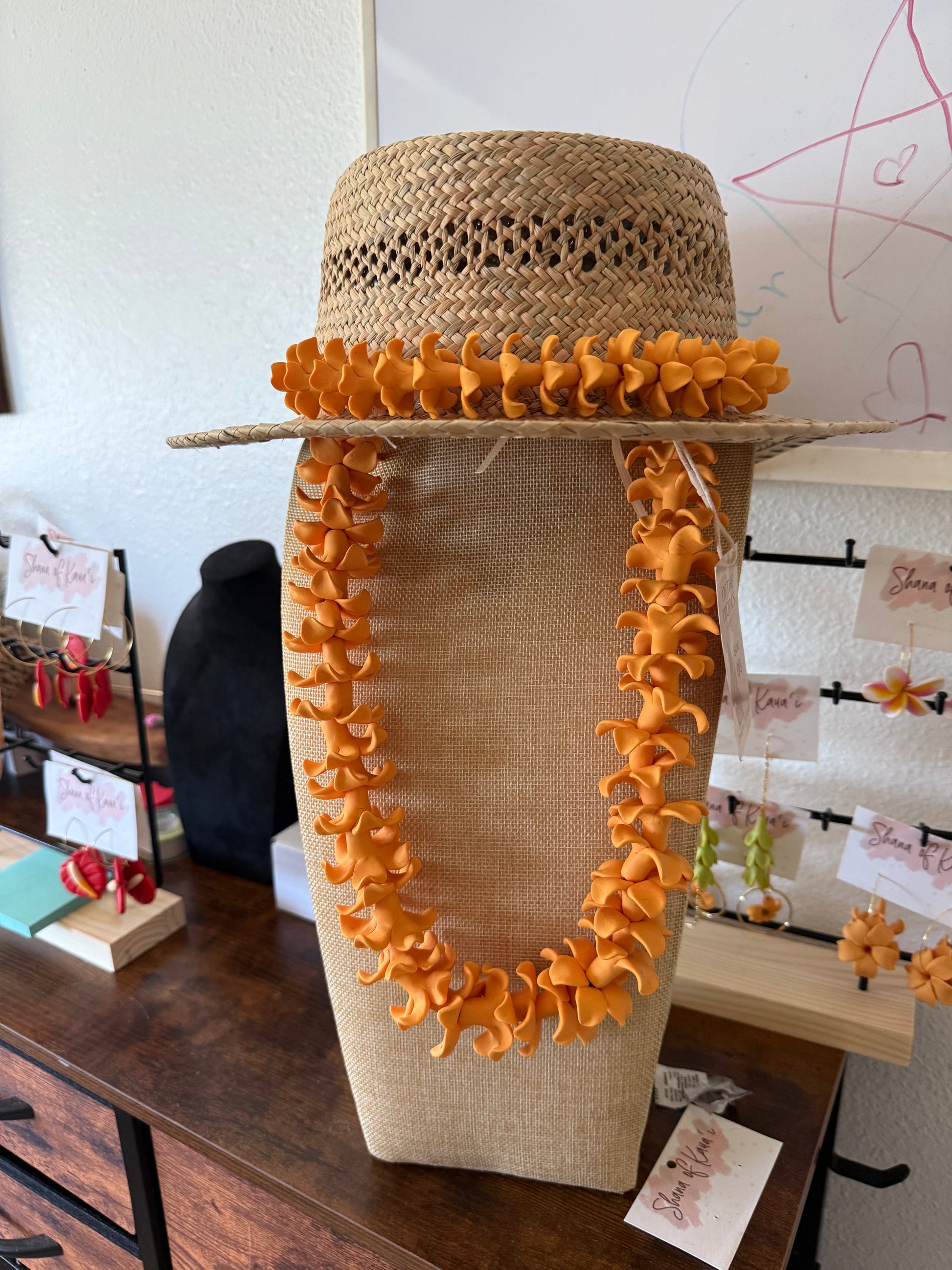Puakenikeni Lei