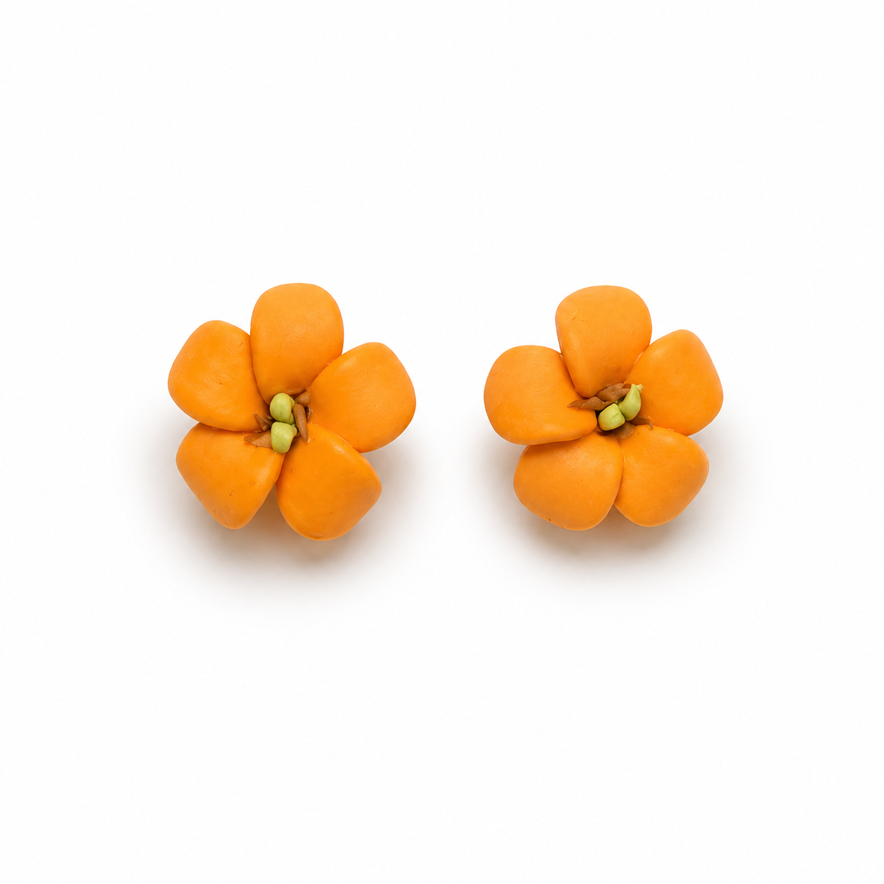Puakenikeni Studs